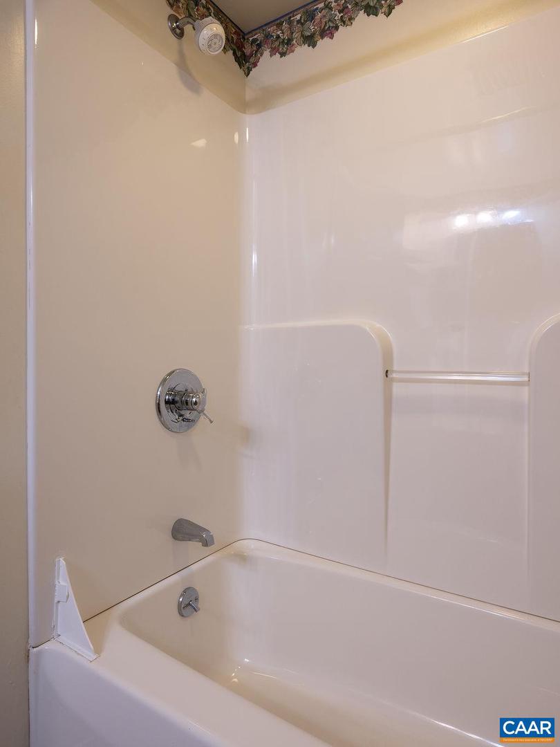 2613 HUNTINGTON RD, CHARLOTTESVILLE, Virginia 22901, 4 Bedrooms Bedrooms, ,3 BathroomsBathrooms,Residential,For sale,2613 HUNTINGTON RD,664684 MLS # 664684