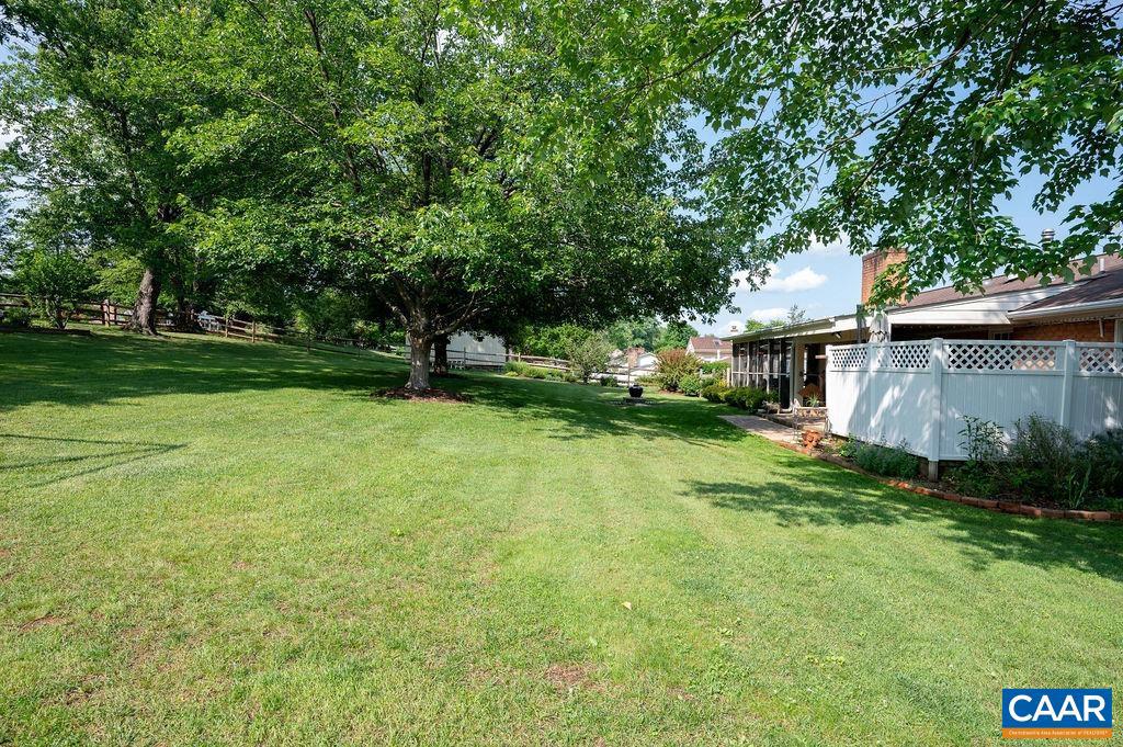 2613 HUNTINGTON RD, CHARLOTTESVILLE, Virginia 22901, 4 Bedrooms Bedrooms, ,3 BathroomsBathrooms,Residential,For sale,2613 HUNTINGTON RD,664684 MLS # 664684