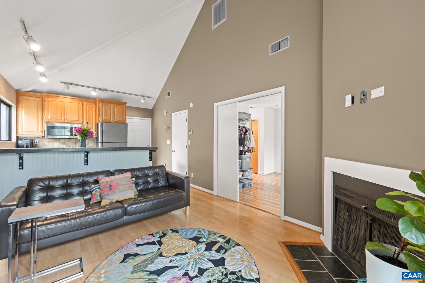 1214 CHATHAM RDG, CHARLOTTESVILLE, Virginia 22901, 1 Bedroom Bedrooms, ,1 BathroomBathrooms,Residential,For sale,1214 CHATHAM RDG,664685 MLS # 664685