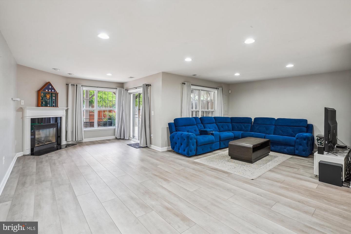 15506 CHICACOAN DR, WOODBRIDGE, Virginia 22191, 3 Bedrooms Bedrooms, ,3 BathroomsBathrooms,Residential,For sale,15506 CHICACOAN DR,VAPW2095006 MLS # VAPW2095006