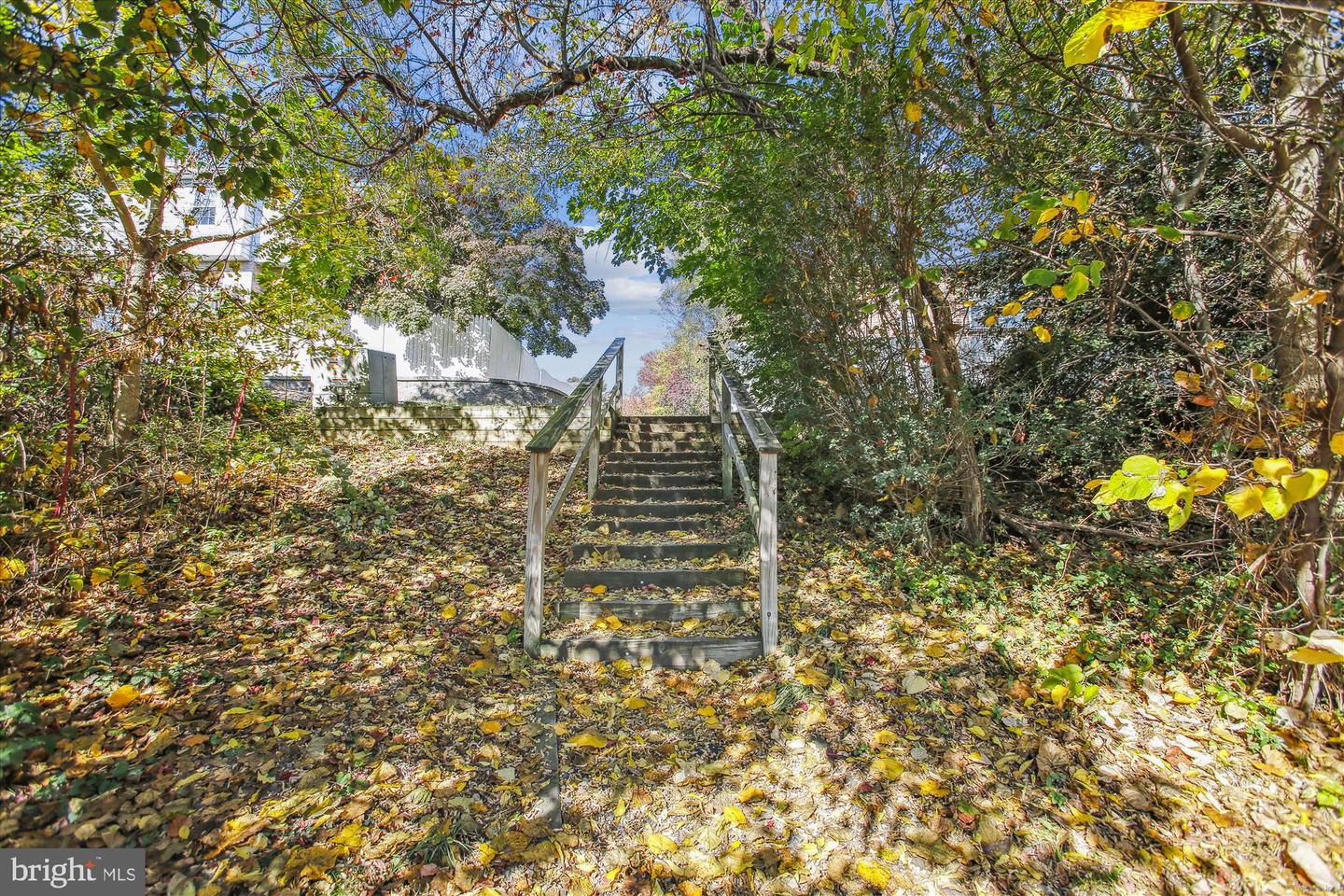 15506 CHICACOAN DR, WOODBRIDGE, Virginia 22191, 3 Bedrooms Bedrooms, ,3 BathroomsBathrooms,Residential,For sale,15506 CHICACOAN DR,VAPW2095006 MLS # VAPW2095006
