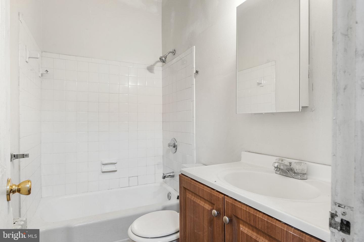 300 P ST NW, WASHINGTON, District Of Columbia 20001, 3 Bedrooms Bedrooms, ,2 BathroomsBathrooms,Residential,For sale,300 P ST NW,DCDC2201344 MLS # DCDC2201344