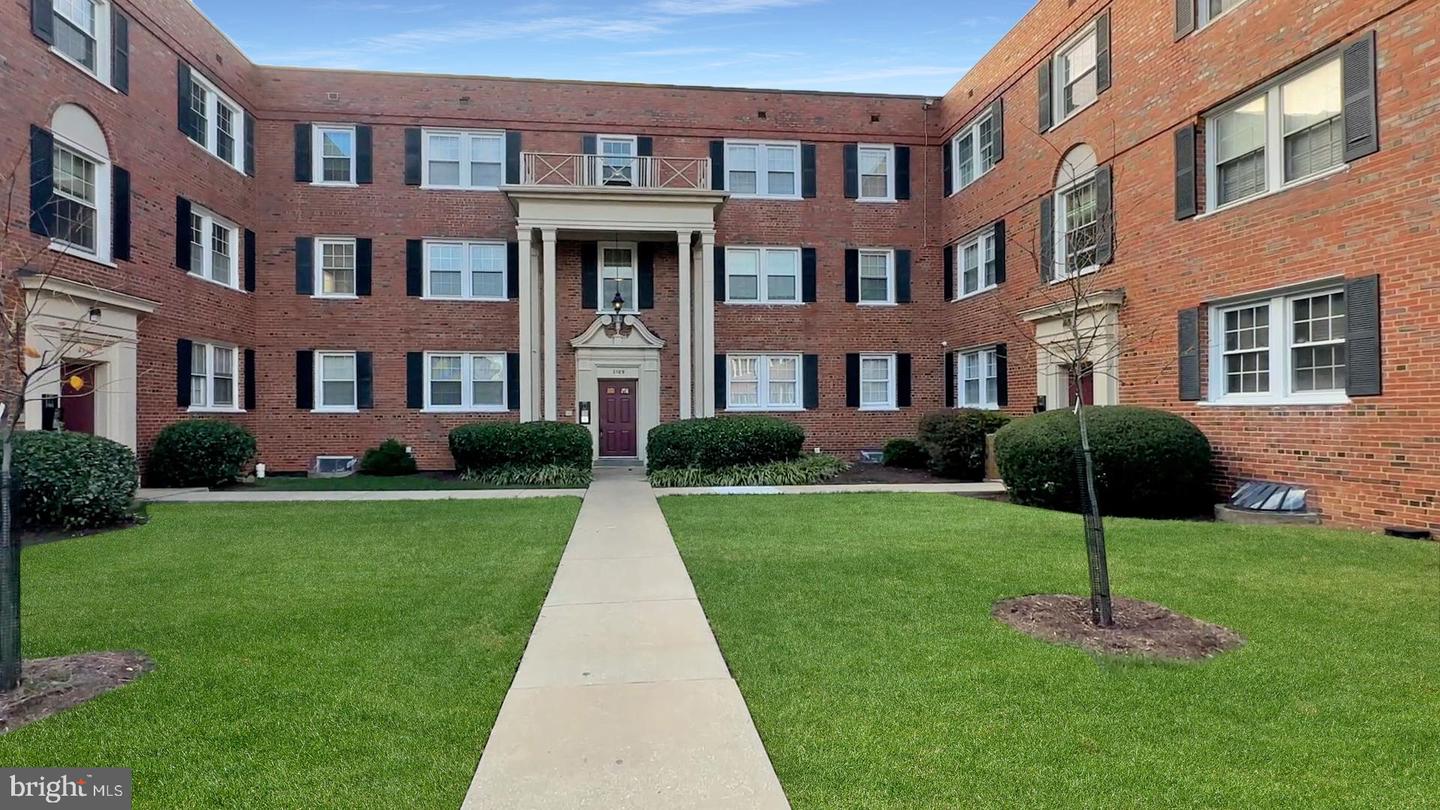 2109 FORT DAVIS ST SE #201, WASHINGTON, District Of Columbia 20020, 2 Bedrooms Bedrooms, ,1 BathroomBathrooms,Residential,For sale,2109 FORT DAVIS ST SE #201,DCDC2201348 MLS # DCDC2201348