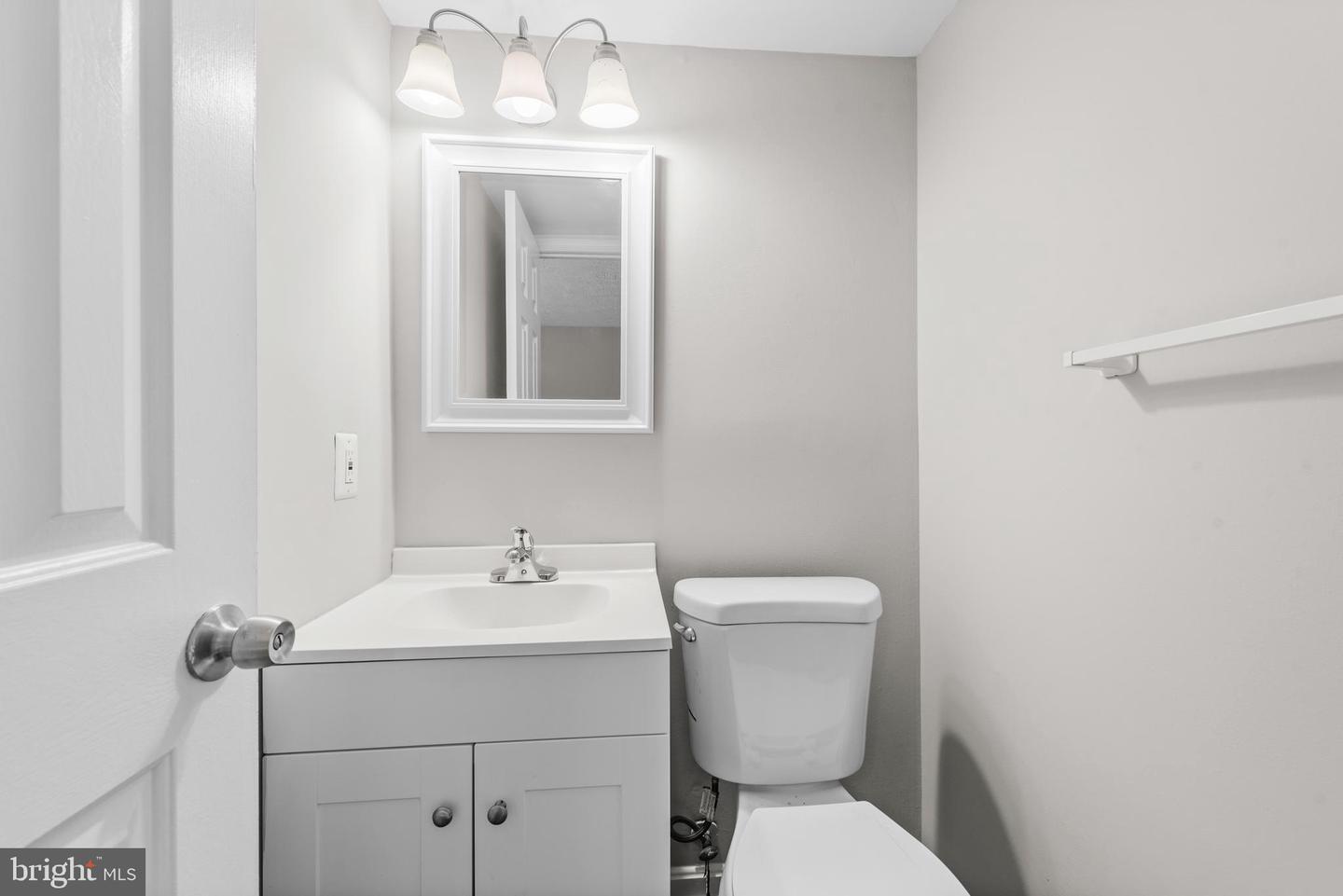 9048 BONHAM CIR, MANASSAS, Virginia 20110, 3 Bedrooms Bedrooms, ,2 BathroomsBathrooms,Residential,For sale,9048 BONHAM CIR,VAMN2008358 MLS # VAMN2008358