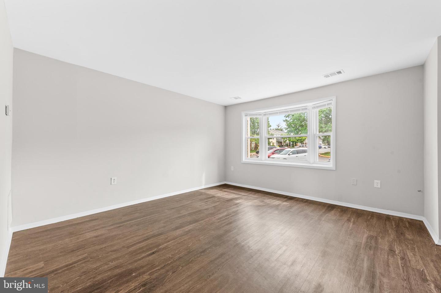 9048 BONHAM CIR, MANASSAS, Virginia 20110, 3 Bedrooms Bedrooms, ,2 BathroomsBathrooms,Residential,For sale,9048 BONHAM CIR,VAMN2008358 MLS # VAMN2008358