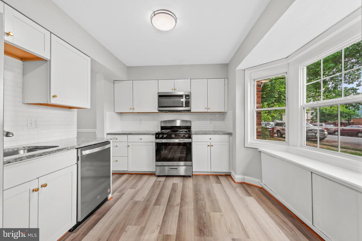 8221 COMMUNITY DR, MANASSAS, Virginia 20109, 3 Bedrooms Bedrooms, ,2 BathroomsBathrooms,Residential,For sale,8221 COMMUNITY DR,VAPW2094988 MLS # VAPW2094988