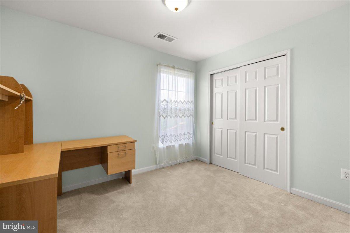 313 INDIANHEAD CT, WOODSTOCK, Virginia 22664, 4 Bedrooms Bedrooms, ,2 BathroomsBathrooms,Residential,For sale,313 INDIANHEAD CT,VASH2011486 MLS # VASH2011486