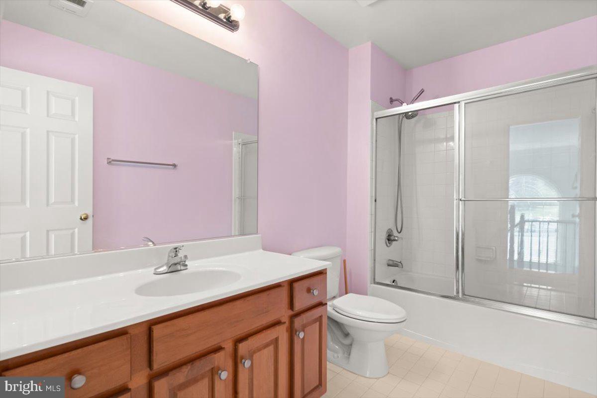 313 INDIANHEAD CT, WOODSTOCK, Virginia 22664, 4 Bedrooms Bedrooms, ,2 BathroomsBathrooms,Residential,For sale,313 INDIANHEAD CT,VASH2011486 MLS # VASH2011486
