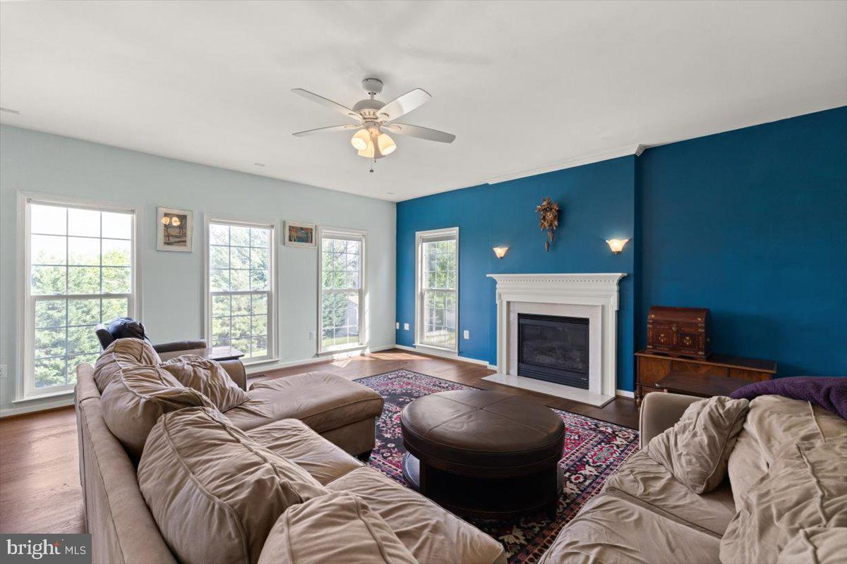 313 INDIANHEAD CT, WOODSTOCK, Virginia 22664, 4 Bedrooms Bedrooms, ,2 BathroomsBathrooms,Residential,For sale,313 INDIANHEAD CT,VASH2011486 MLS # VASH2011486