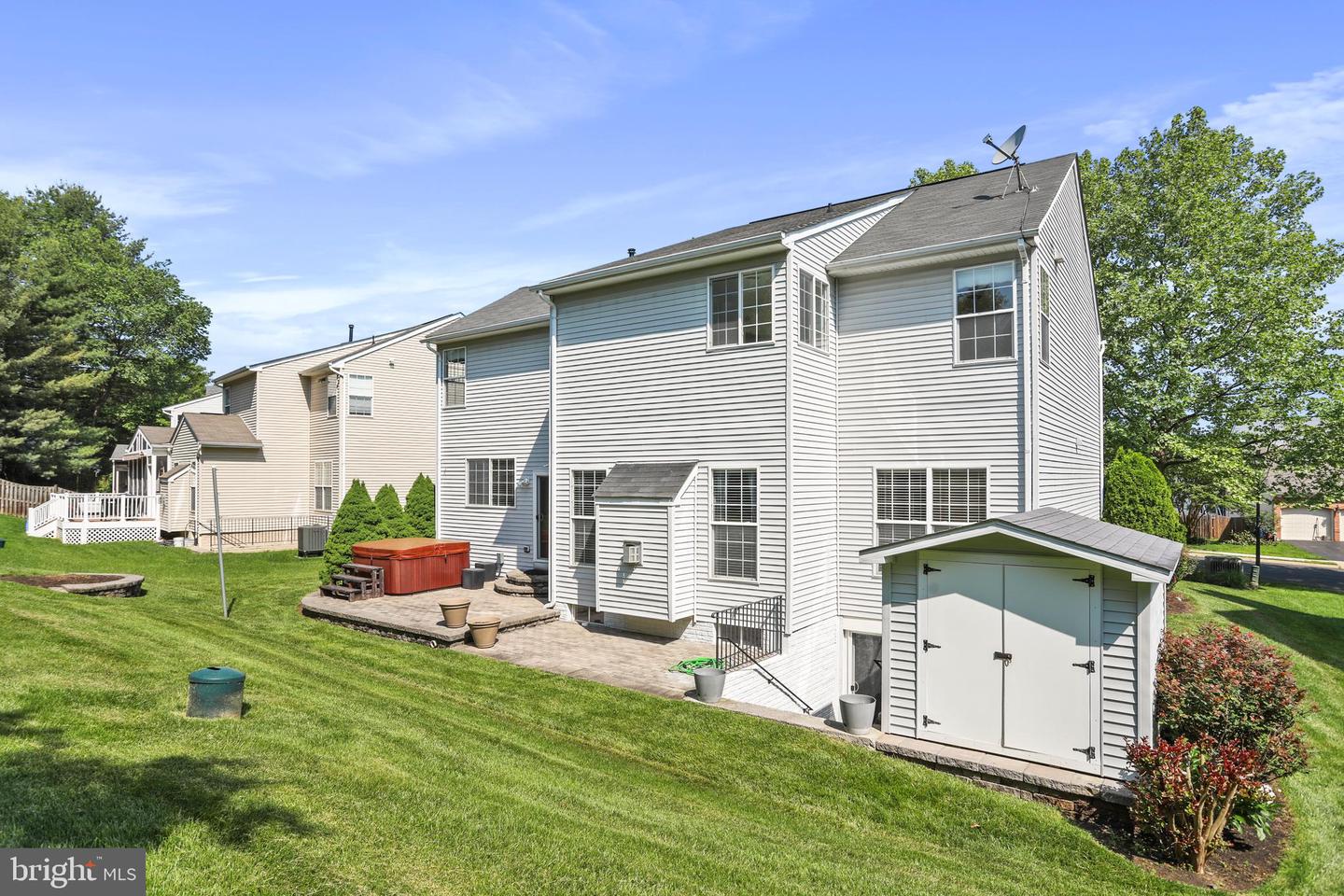 228 E KING JAMES ST, PURCELLVILLE, Virginia 20132, 4 Bedrooms Bedrooms, ,3 BathroomsBathrooms,Residential,For sale,228 E KING JAMES ST,VALO2097162 MLS # VALO2097162