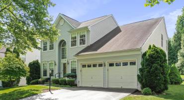 228 E KING JAMES ST, PURCELLVILLE, Virginia 20132, 4 Bedrooms Bedrooms, ,3 BathroomsBathrooms,Residential,For sale,228 E KING JAMES ST,VALO2097162 MLS # VALO2097162