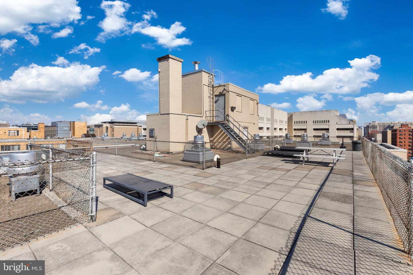 2401 H ST NW #512, WASHINGTON, District Of Columbia 20037, 1 Bedroom Bedrooms, ,1 BathroomBathrooms,Residential,For sale,2401 H ST NW #512,DCDC2201372 MLS # DCDC2201372
