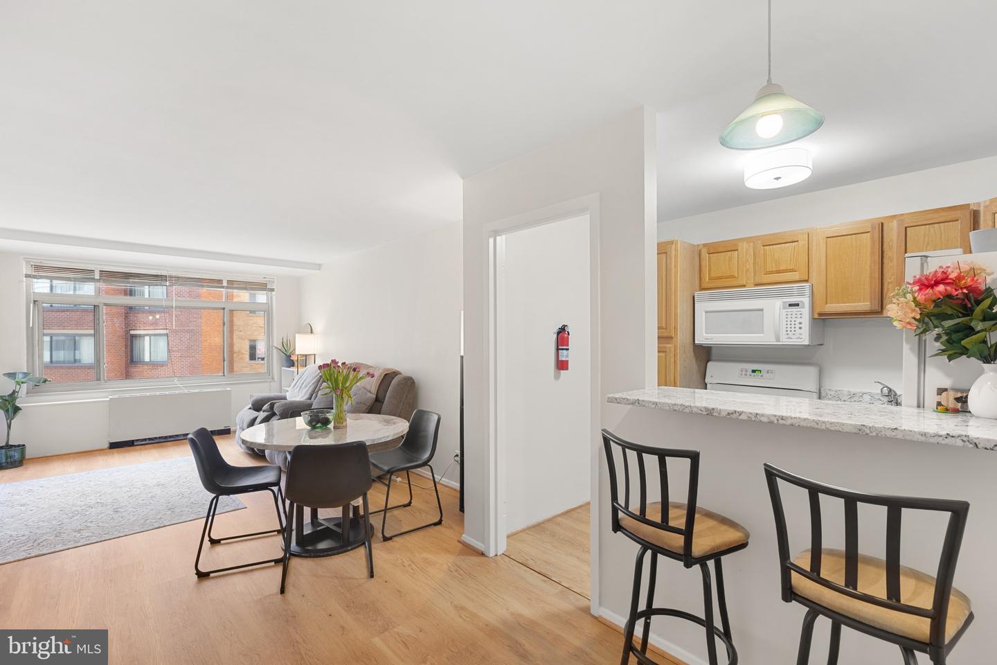 2401 H ST NW #512, WASHINGTON, District Of Columbia 20037, 1 Bedroom Bedrooms, ,1 BathroomBathrooms,Residential,For sale,2401 H ST NW #512,DCDC2201372 MLS # DCDC2201372