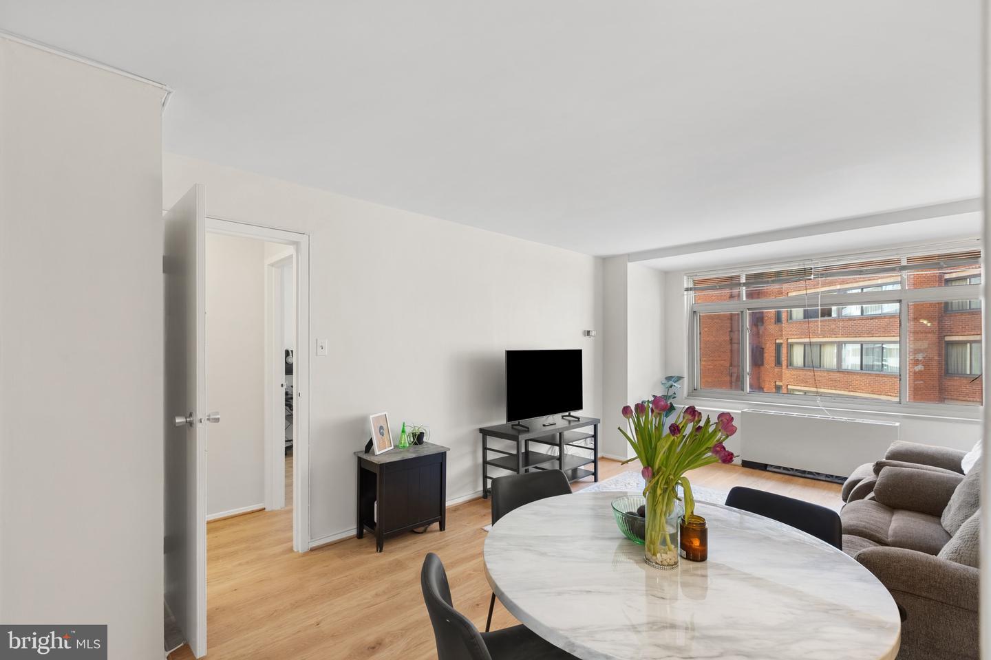 2401 H ST NW #512, WASHINGTON, District Of Columbia 20037, 1 Bedroom Bedrooms, ,1 BathroomBathrooms,Residential,For sale,2401 H ST NW #512,DCDC2201372 MLS # DCDC2201372