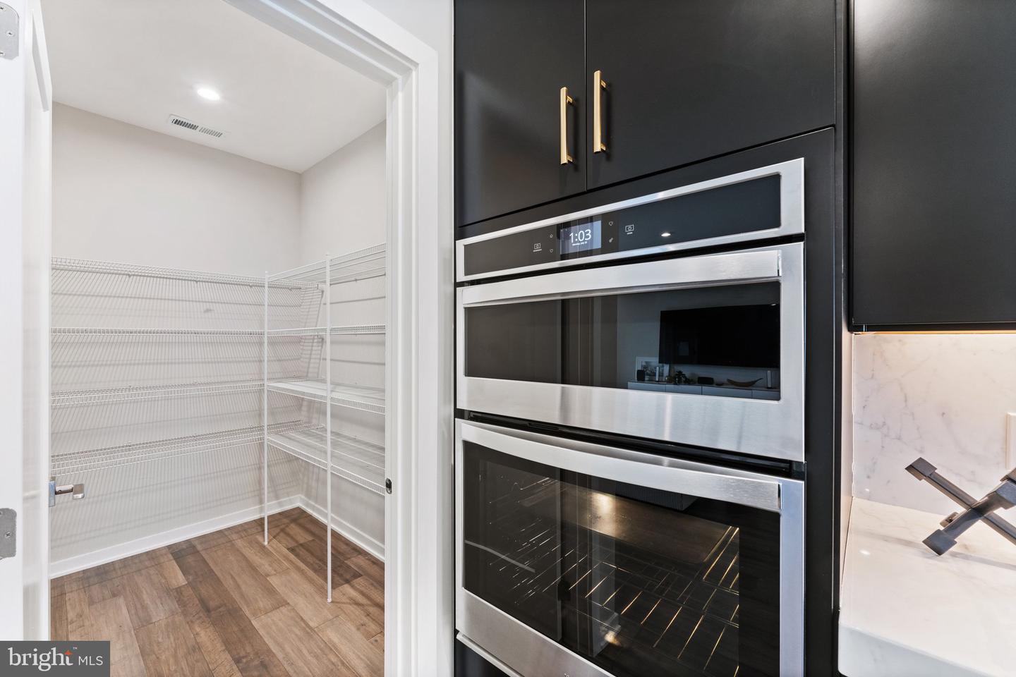 4622 QUINNS MILL WAY #1108, CHANTILLY, Virginia 20151, 3 Bedrooms Bedrooms, ,2 BathroomsBathrooms,Residential,For sale,4622 QUINNS MILL WAY #1108,VAFX2241820 MLS # VAFX2241820