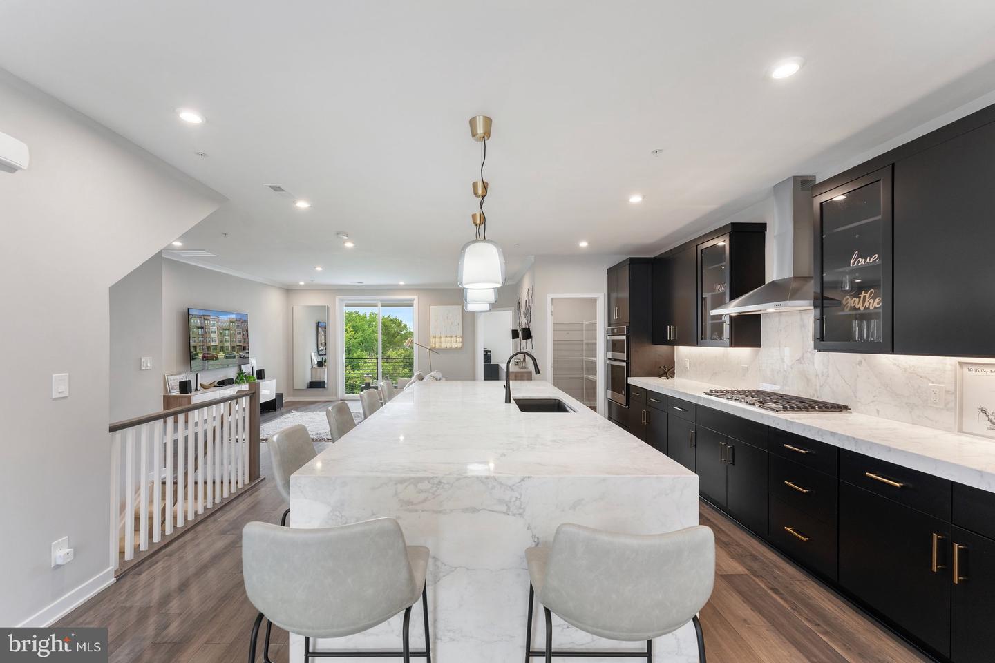 4622 QUINNS MILL WAY #1108, CHANTILLY, Virginia 20151, 3 Bedrooms Bedrooms, ,2 BathroomsBathrooms,Residential,For sale,4622 QUINNS MILL WAY #1108,VAFX2241820 MLS # VAFX2241820