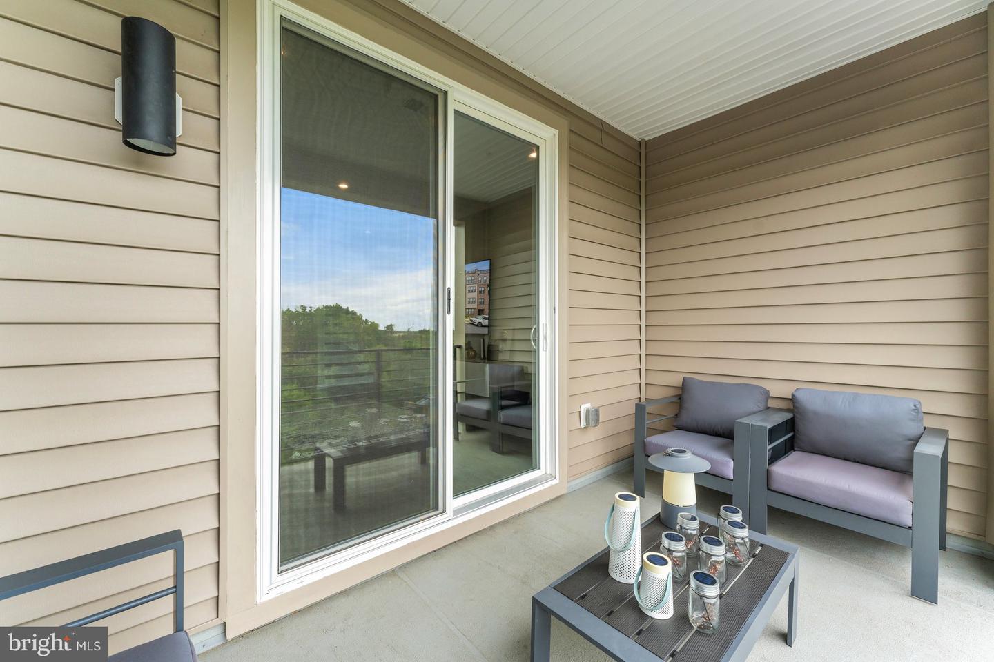 4622 QUINNS MILL WAY #1108, CHANTILLY, Virginia 20151, 3 Bedrooms Bedrooms, ,2 BathroomsBathrooms,Residential,For sale,4622 QUINNS MILL WAY #1108,VAFX2241820 MLS # VAFX2241820