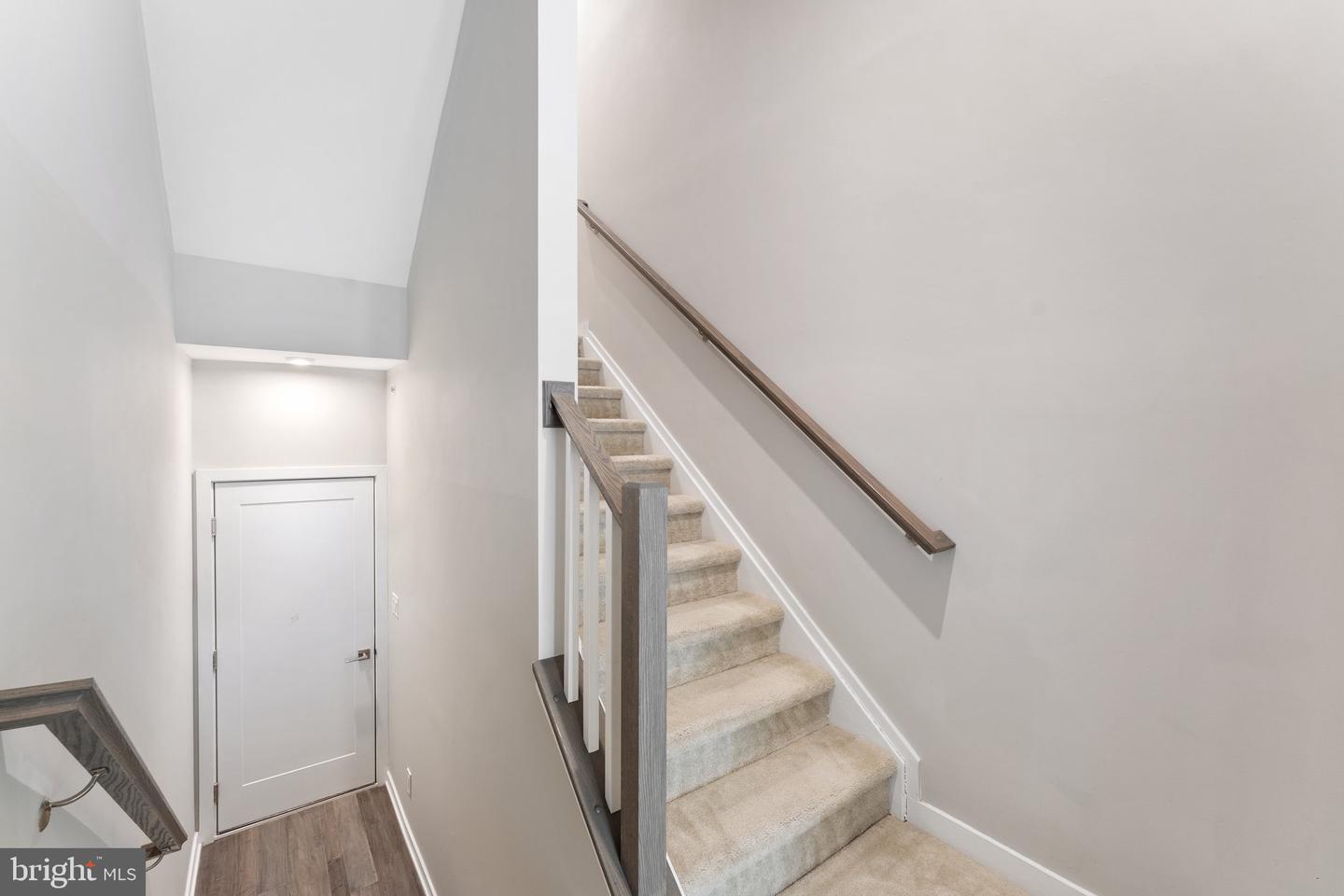 4622 QUINNS MILL WAY #1108, CHANTILLY, Virginia 20151, 3 Bedrooms Bedrooms, ,2 BathroomsBathrooms,Residential,For sale,4622 QUINNS MILL WAY #1108,VAFX2241820 MLS # VAFX2241820