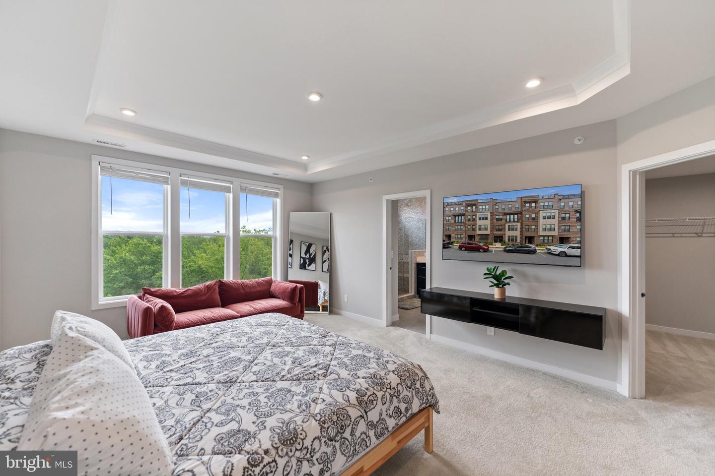 4622 QUINNS MILL WAY #1108, CHANTILLY, Virginia 20151, 3 Bedrooms Bedrooms, ,2 BathroomsBathrooms,Residential,For sale,4622 QUINNS MILL WAY #1108,VAFX2241820 MLS # VAFX2241820
