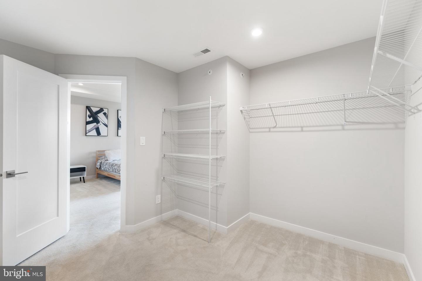4622 QUINNS MILL WAY #1108, CHANTILLY, Virginia 20151, 3 Bedrooms Bedrooms, ,2 BathroomsBathrooms,Residential,For sale,4622 QUINNS MILL WAY #1108,VAFX2241820 MLS # VAFX2241820