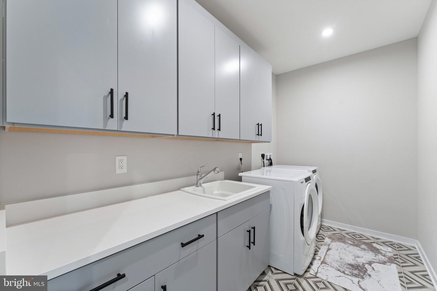 4622 QUINNS MILL WAY #1108, CHANTILLY, Virginia 20151, 3 Bedrooms Bedrooms, ,2 BathroomsBathrooms,Residential,For sale,4622 QUINNS MILL WAY #1108,VAFX2241820 MLS # VAFX2241820