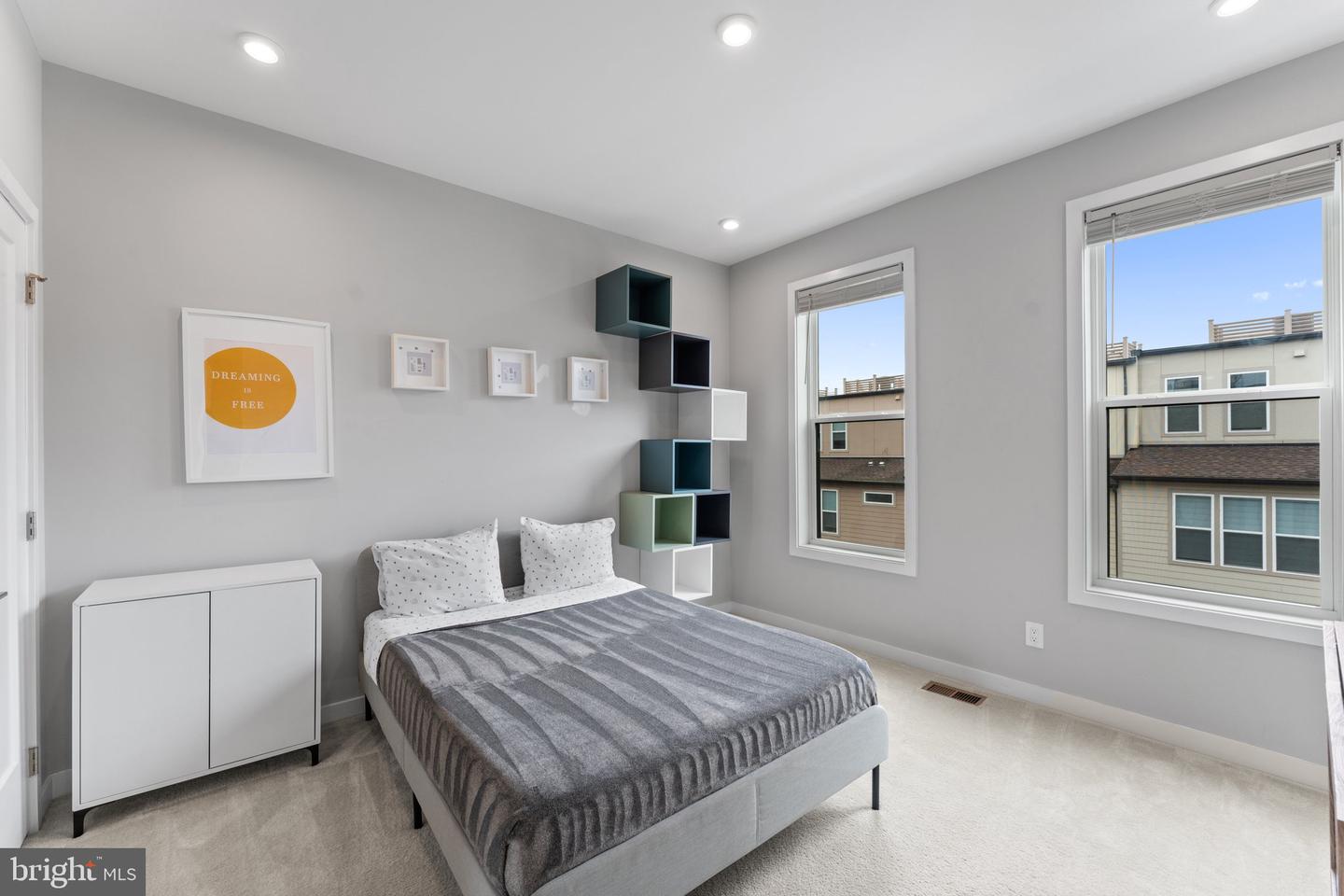 4622 QUINNS MILL WAY #1108, CHANTILLY, Virginia 20151, 3 Bedrooms Bedrooms, ,2 BathroomsBathrooms,Residential,For sale,4622 QUINNS MILL WAY #1108,VAFX2241820 MLS # VAFX2241820