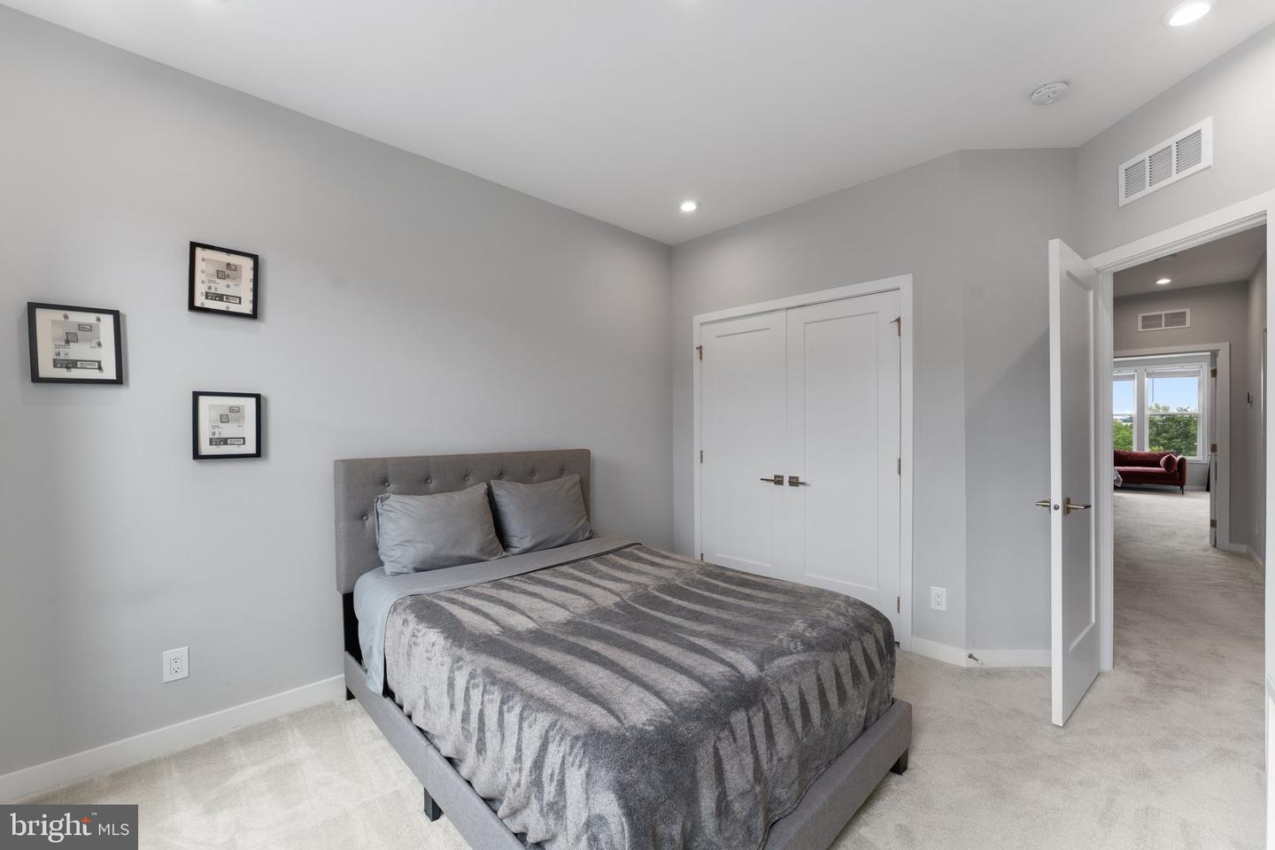 4622 QUINNS MILL WAY #1108, CHANTILLY, Virginia 20151, 3 Bedrooms Bedrooms, ,2 BathroomsBathrooms,Residential,For sale,4622 QUINNS MILL WAY #1108,VAFX2241820 MLS # VAFX2241820