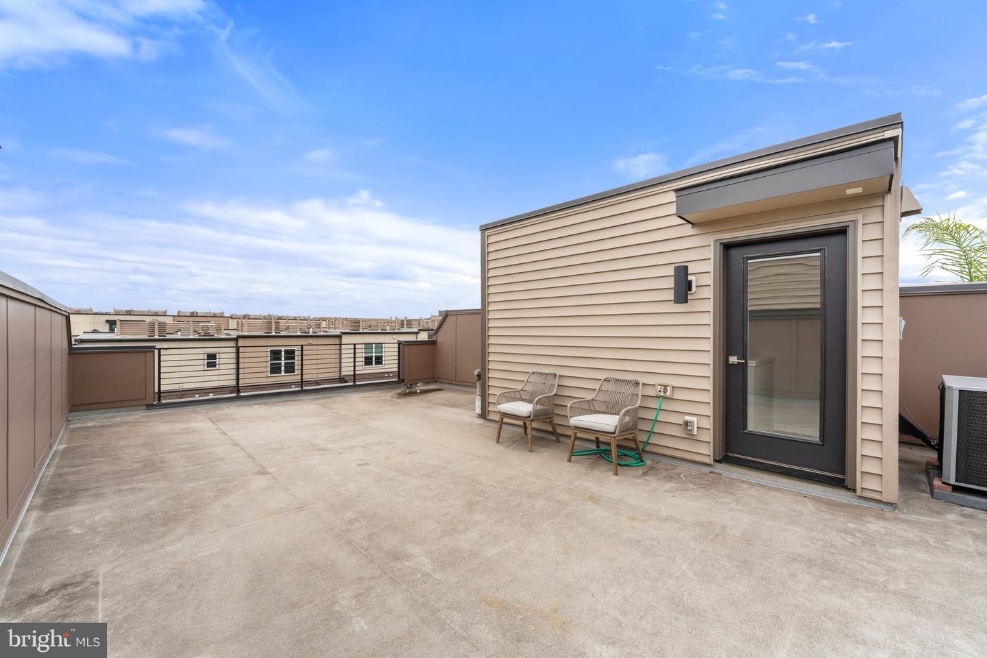4622 QUINNS MILL WAY #1108, CHANTILLY, Virginia 20151, 3 Bedrooms Bedrooms, ,2 BathroomsBathrooms,Residential,For sale,4622 QUINNS MILL WAY #1108,VAFX2241820 MLS # VAFX2241820