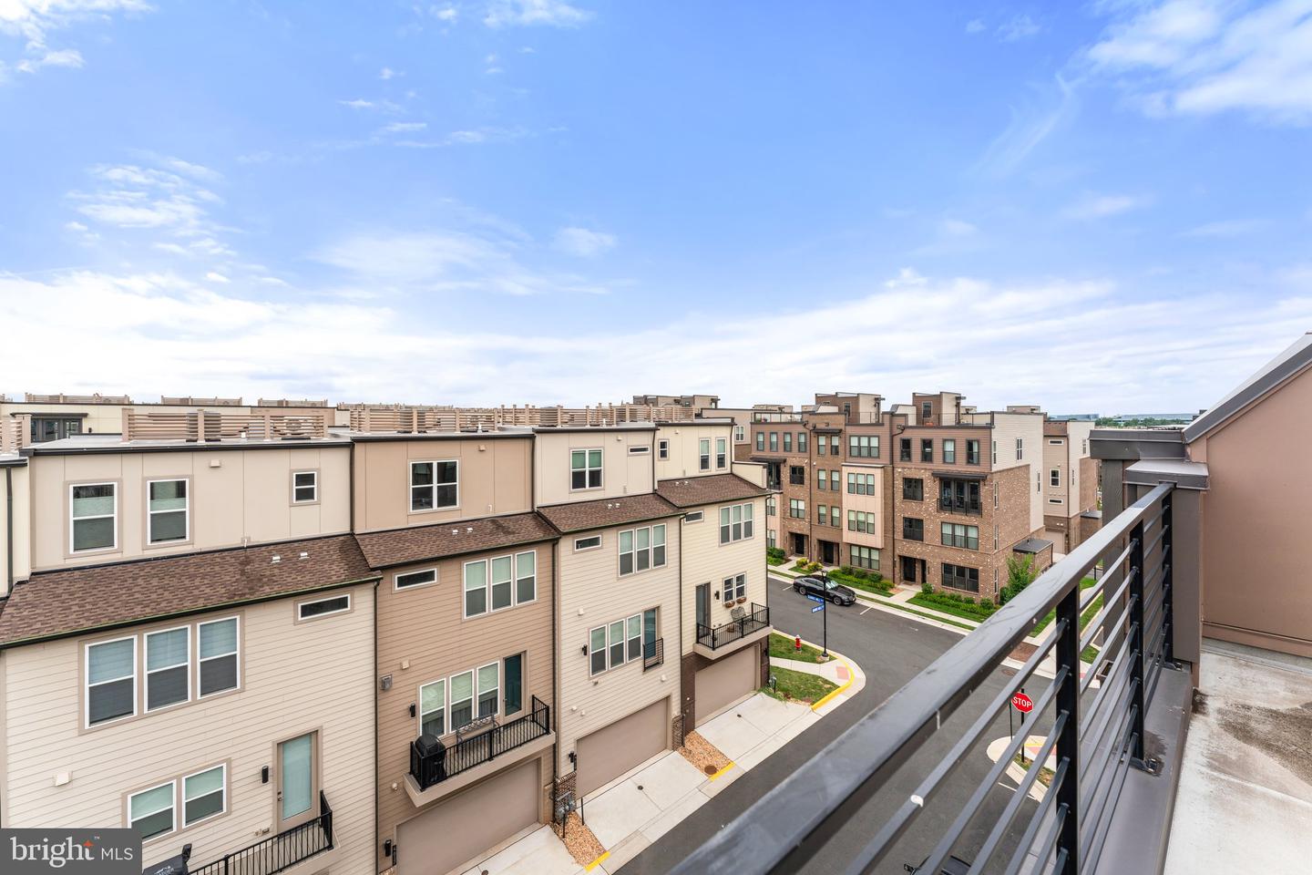 4622 QUINNS MILL WAY #1108, CHANTILLY, Virginia 20151, 3 Bedrooms Bedrooms, ,2 BathroomsBathrooms,Residential,For sale,4622 QUINNS MILL WAY #1108,VAFX2241820 MLS # VAFX2241820