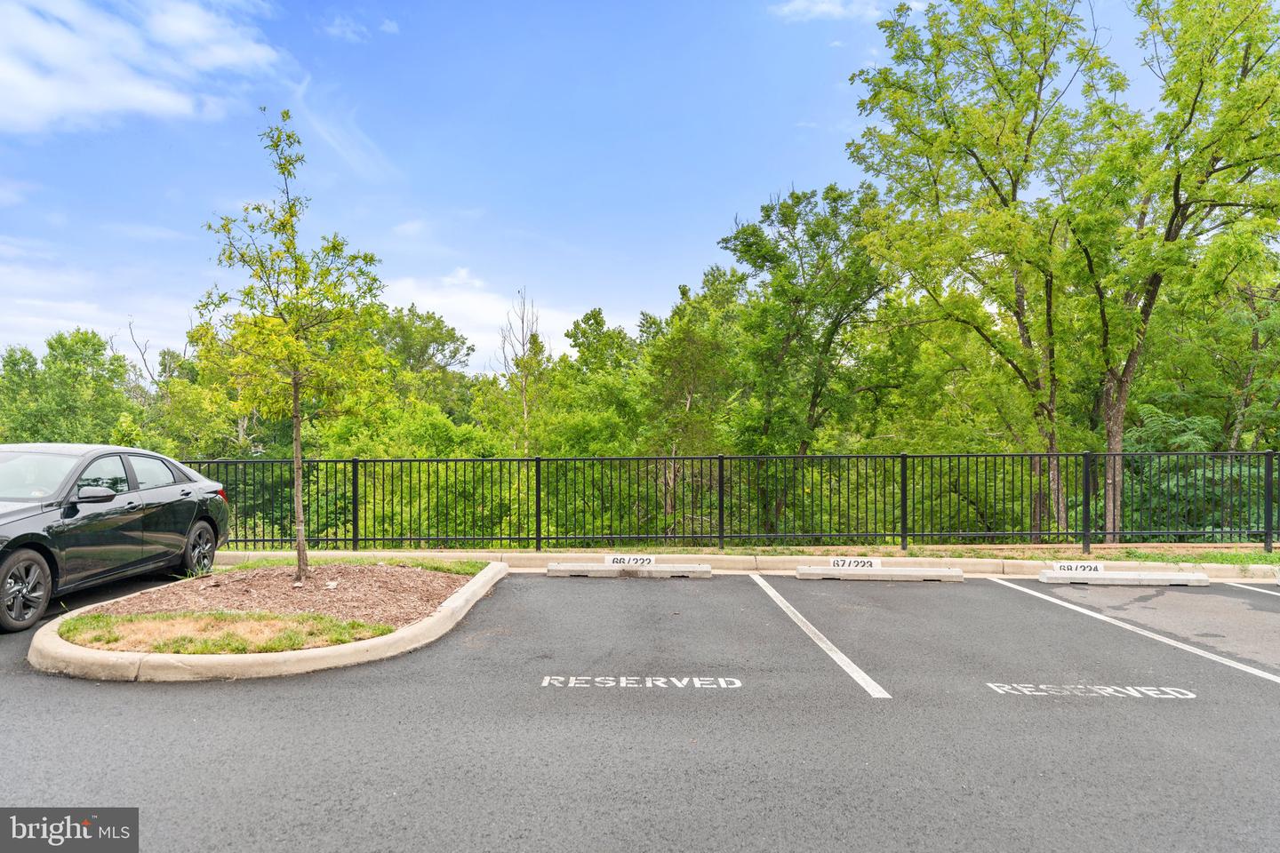 4622 QUINNS MILL WAY #1108, CHANTILLY, Virginia 20151, 3 Bedrooms Bedrooms, ,2 BathroomsBathrooms,Residential,For sale,4622 QUINNS MILL WAY #1108,VAFX2241820 MLS # VAFX2241820