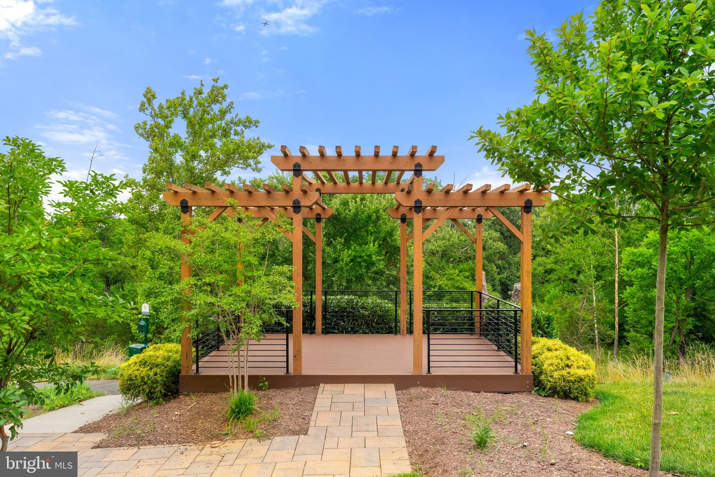4622 QUINNS MILL WAY #1108, CHANTILLY, Virginia 20151, 3 Bedrooms Bedrooms, ,2 BathroomsBathrooms,Residential,For sale,4622 QUINNS MILL WAY #1108,VAFX2241820 MLS # VAFX2241820