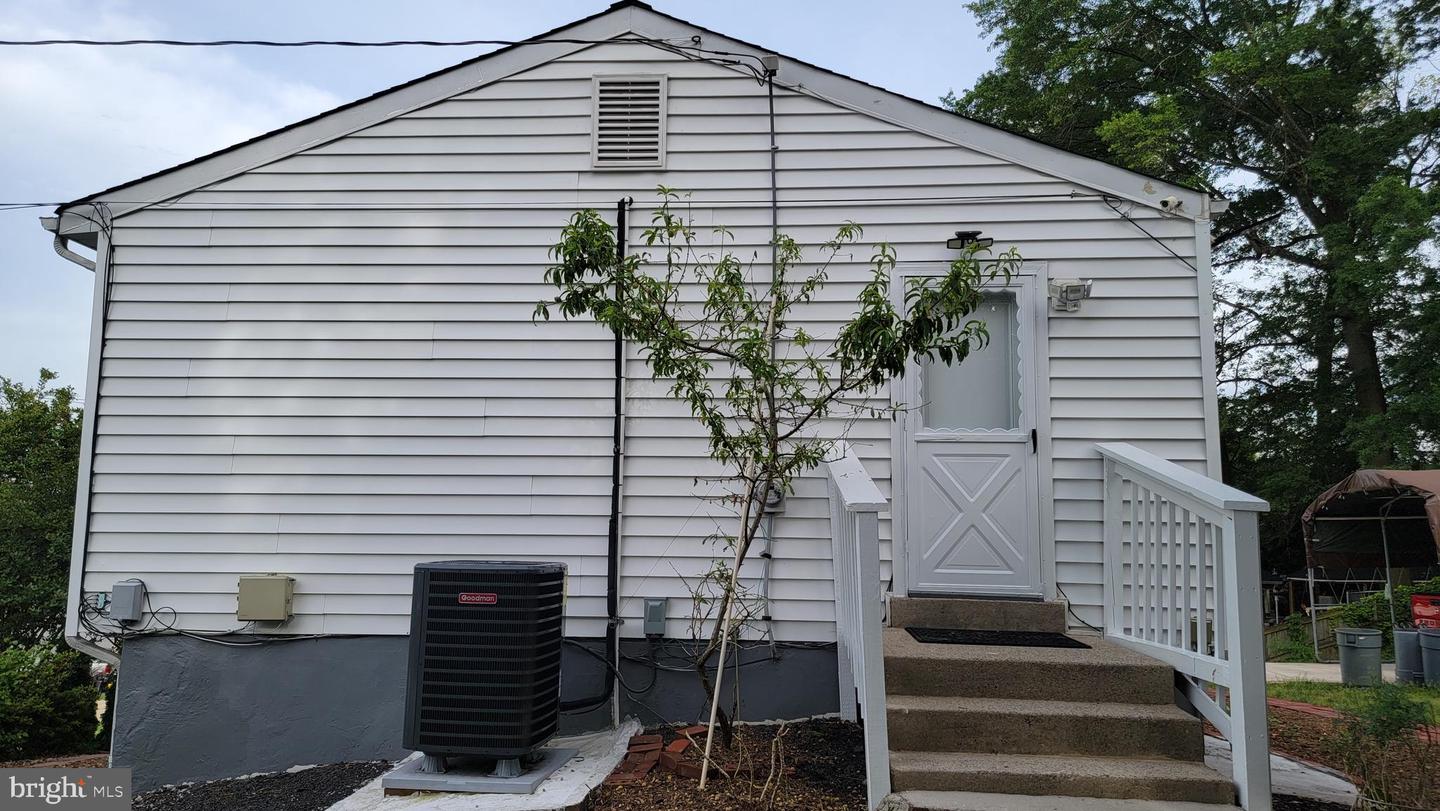 15030 ALABAMA AVE, WOODBRIDGE, Virginia 22191, 4 Bedrooms Bedrooms, ,2 BathroomsBathrooms,Residential,For sale,15030 ALABAMA AVE,VAPW2095022 MLS # VAPW2095022