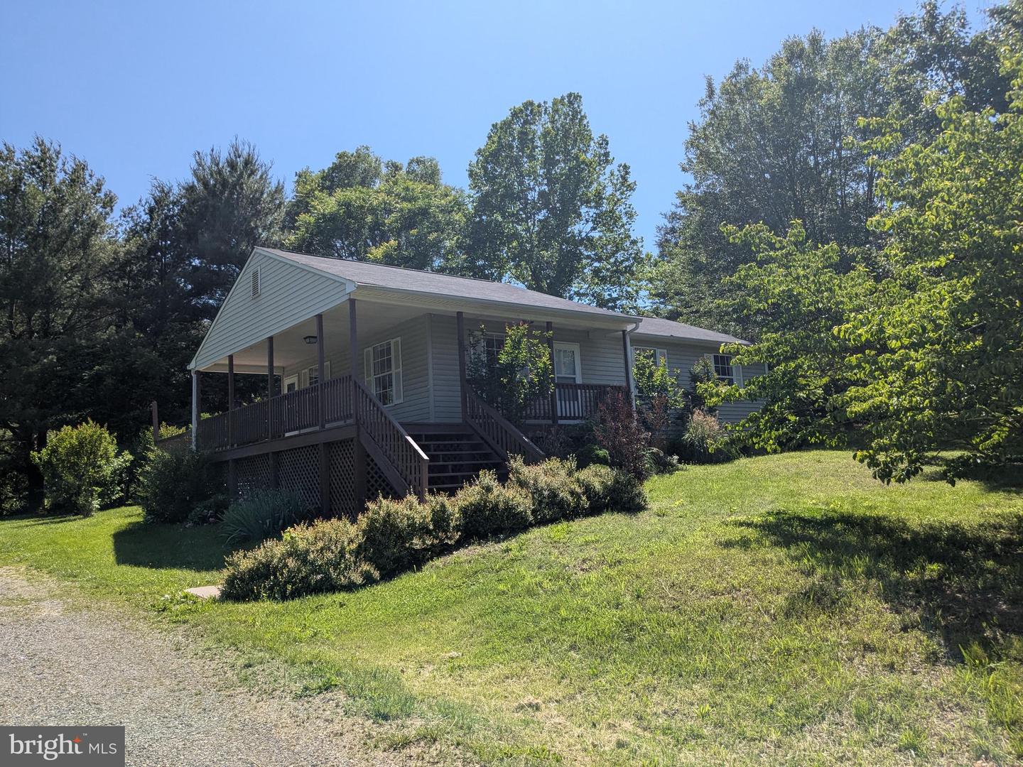 191 DUN GLORY DR, ROCHELLE, Virginia 22738, 3 Bedrooms Bedrooms, ,1 BathroomBathrooms,Residential,For sale,191 DUN GLORY DR,VAMA2002232 MLS # VAMA2002232
