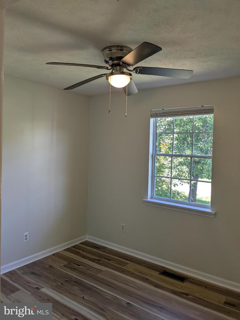 191 DUN GLORY DR, ROCHELLE, Virginia 22738, 3 Bedrooms Bedrooms, ,1 BathroomBathrooms,Residential,For sale,191 DUN GLORY DR,VAMA2002232 MLS # VAMA2002232