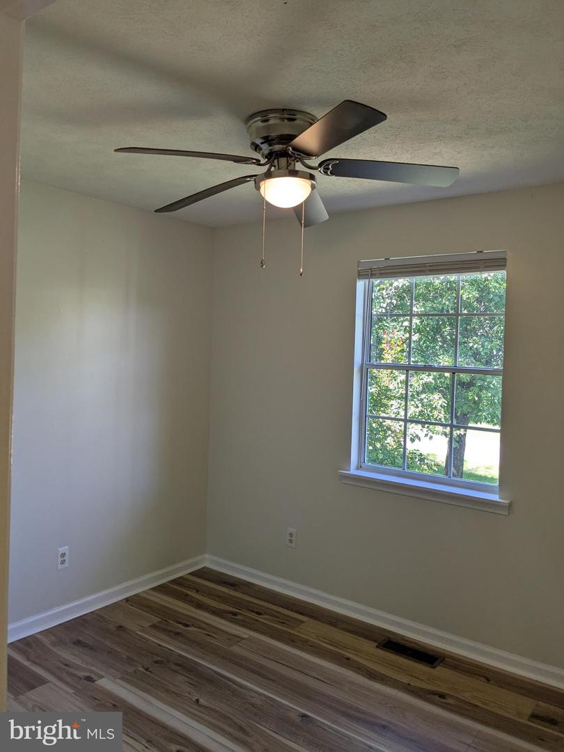 191 DUN GLORY DR, ROCHELLE, Virginia 22738, 3 Bedrooms Bedrooms, ,1 BathroomBathrooms,Residential,For sale,191 DUN GLORY DR,VAMA2002232 MLS # VAMA2002232