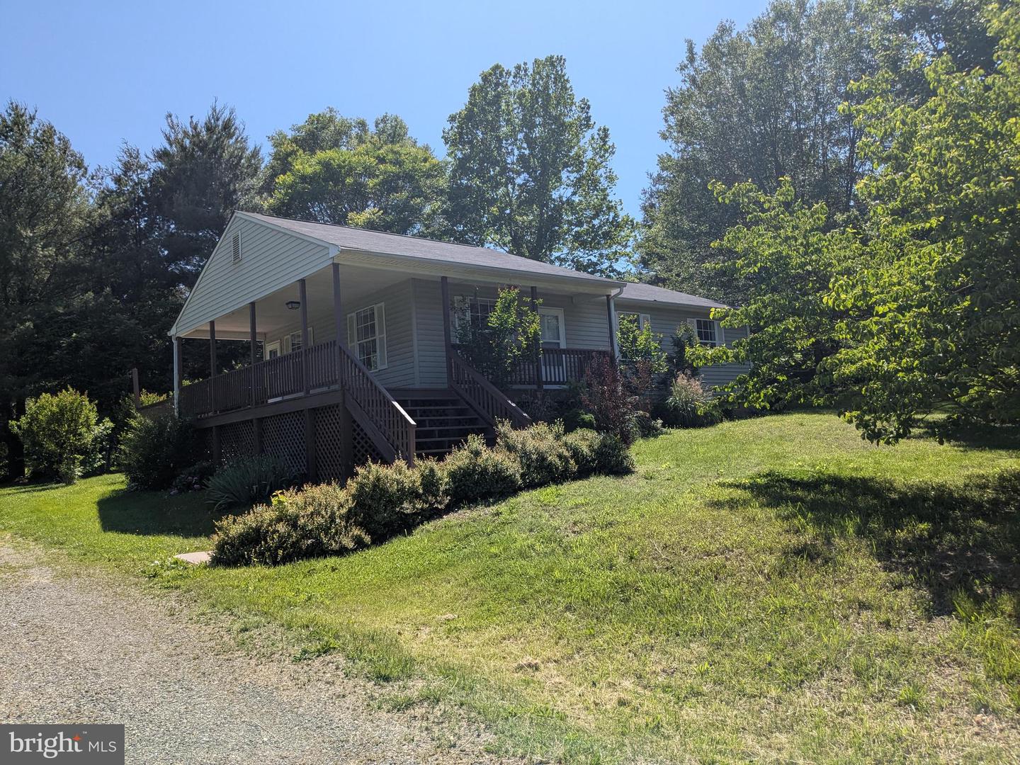 191 DUN GLORY DR, ROCHELLE, Virginia 22738, 3 Bedrooms Bedrooms, ,1 BathroomBathrooms,Residential,For sale,191 DUN GLORY DR,VAMA2002232 MLS # VAMA2002232