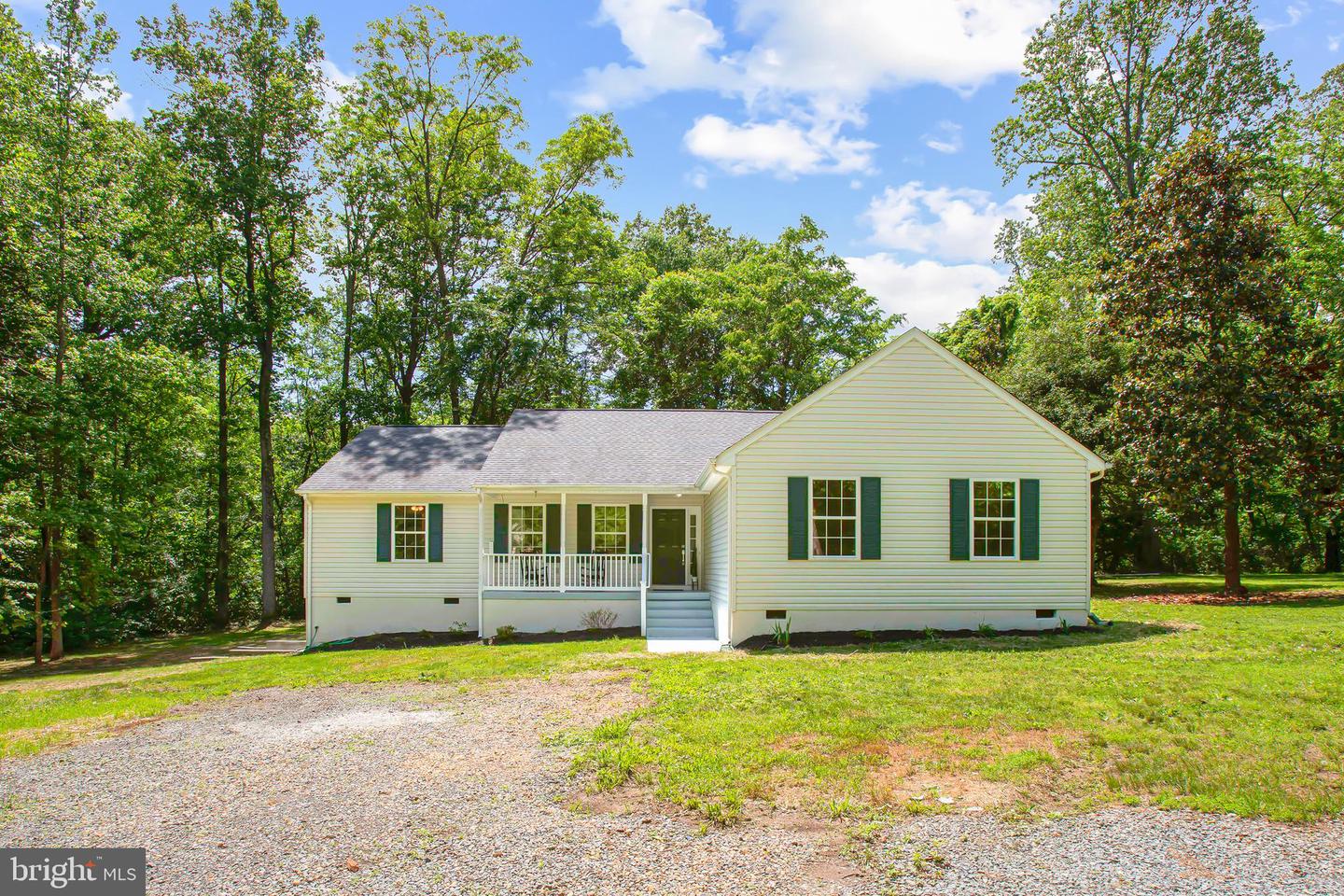 5414 HEWITT PLACE WAY, KING GEORGE, Virginia 22485, 4 Bedrooms Bedrooms, ,3 BathroomsBathrooms,Residential,For sale,5414 HEWITT PLACE WAY,VAKG2006440 MLS # VAKG2006440