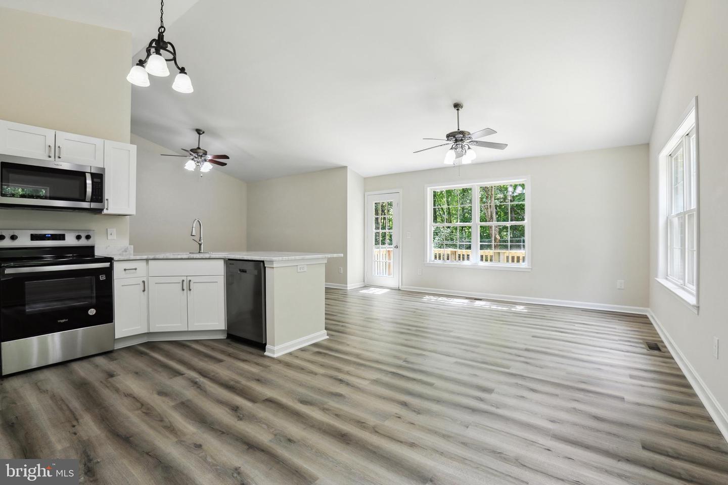 5414 HEWITT PLACE WAY, KING GEORGE, Virginia 22485, 4 Bedrooms Bedrooms, ,3 BathroomsBathrooms,Residential,For sale,5414 HEWITT PLACE WAY,VAKG2006440 MLS # VAKG2006440