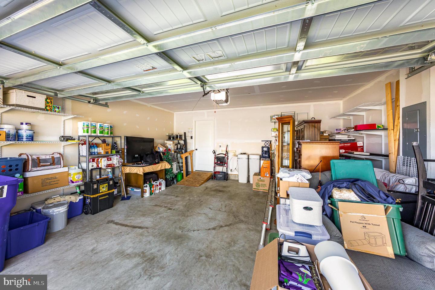 9121 FREEMANS FORD RD, REMINGTON, Virginia 22734, 3 Bedrooms Bedrooms, ,2 BathroomsBathrooms,Residential,For sale,9121 FREEMANS FORD RD,VAFQ2016686 MLS # VAFQ2016686