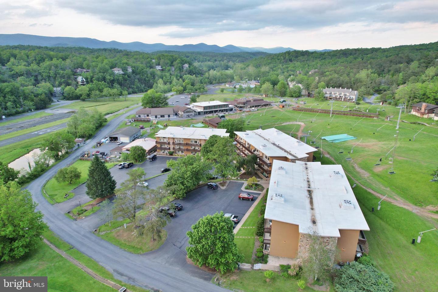 1814 FAIRWAY DR #328, BASYE, Virginia 22810, 1 Bedroom Bedrooms, ,1 BathroomBathrooms,Residential,For sale,1814 FAIRWAY DR #328,VASH2011492 MLS # VASH2011492