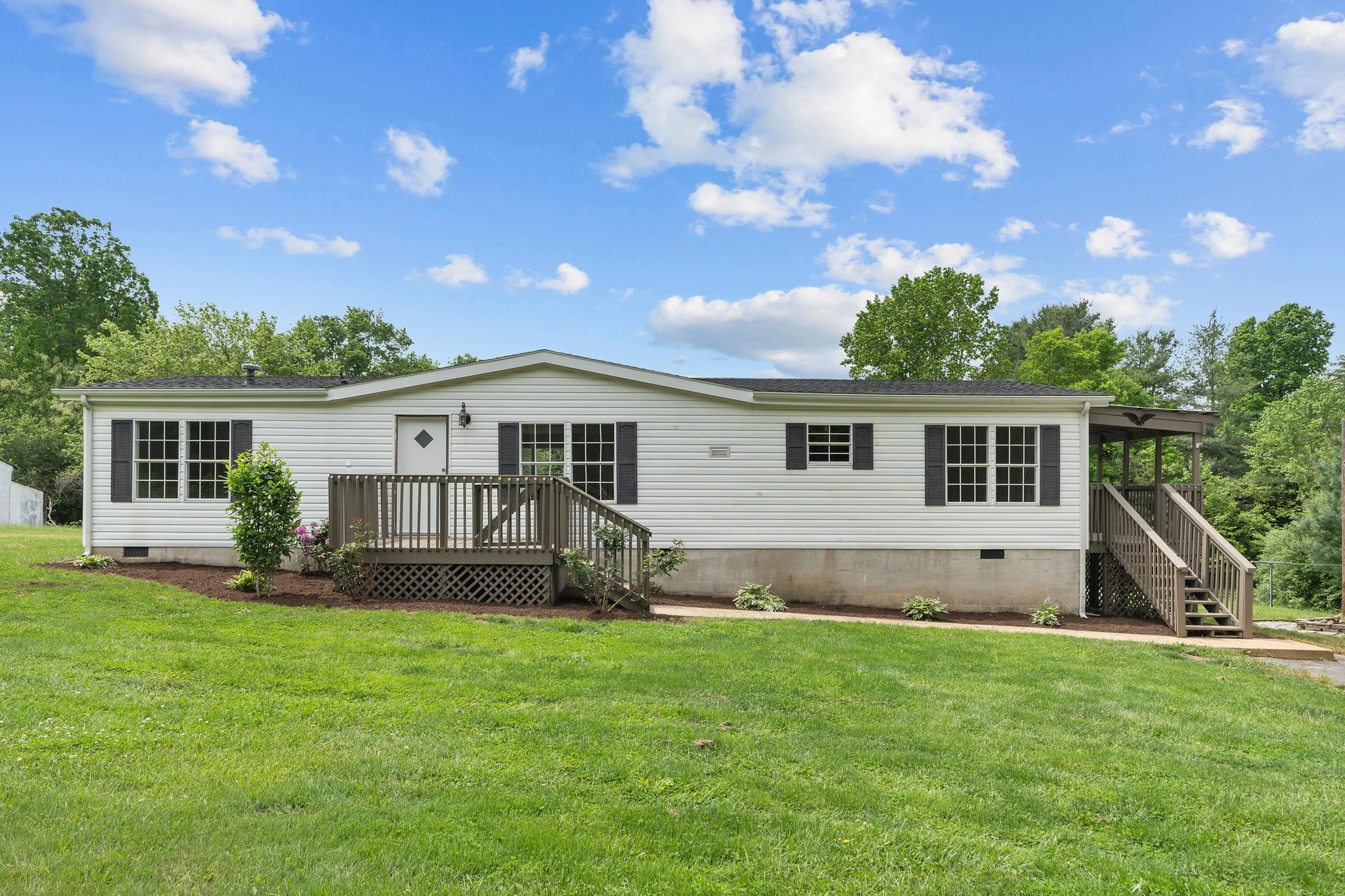 667 LOFTON RD, RAPHINE, Virginia 24472, 3 Bedrooms Bedrooms, ,2 BathroomsBathrooms,Residential,667 LOFTON RD,653354 MLS # 653354