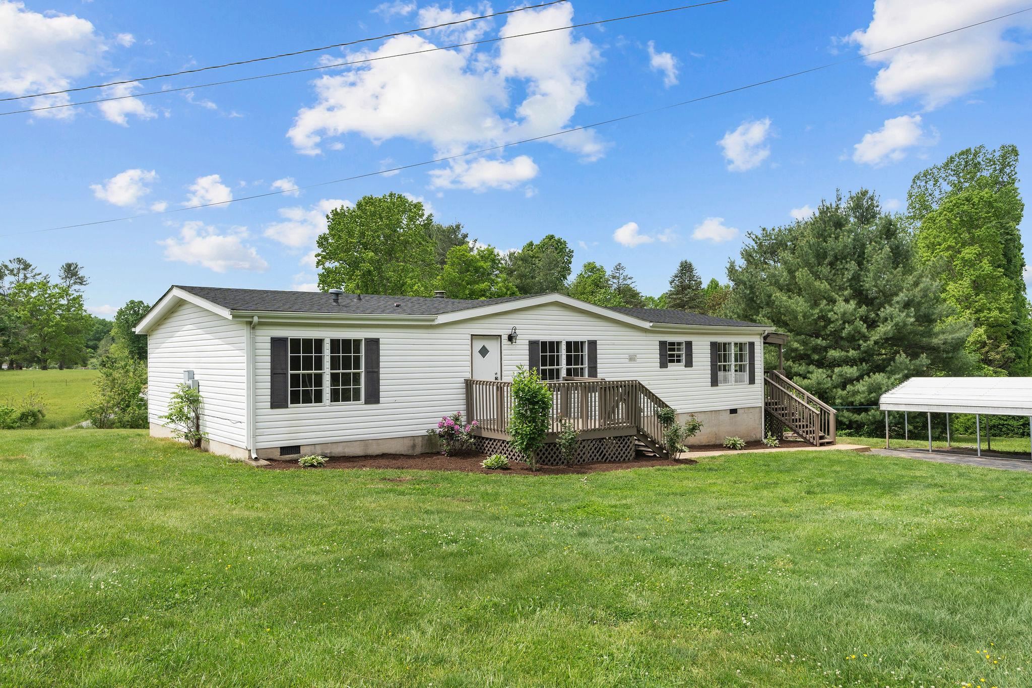 667 LOFTON RD, RAPHINE, Virginia 24472, 3 Bedrooms Bedrooms, ,2 BathroomsBathrooms,Residential,667 LOFTON RD,653354 MLS # 653354