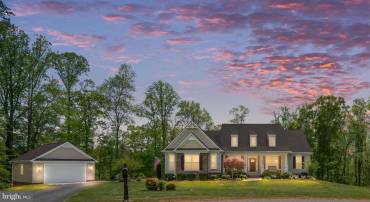 438 BRENTHEM FARM DR, FREDERICKSBURG, Virginia 22405, 4 Bedrooms Bedrooms, ,3 BathroomsBathrooms,Residential,For sale,438 BRENTHEM FARM DR,VAST2036824 MLS # VAST2036824