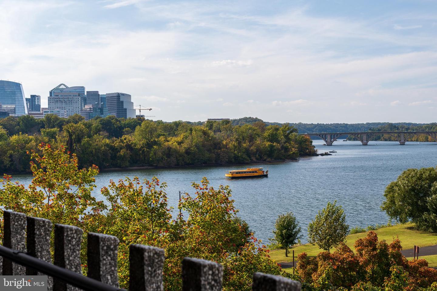 700 NEW HAMPSHIRE AVE NW #507, WASHINGTON, District Of Columbia 20037, 1 Bedroom Bedrooms, ,2 BathroomsBathrooms,Residential,For sale,700 NEW HAMPSHIRE AVE NW #507,DCDC2199472 MLS # DCDC2199472