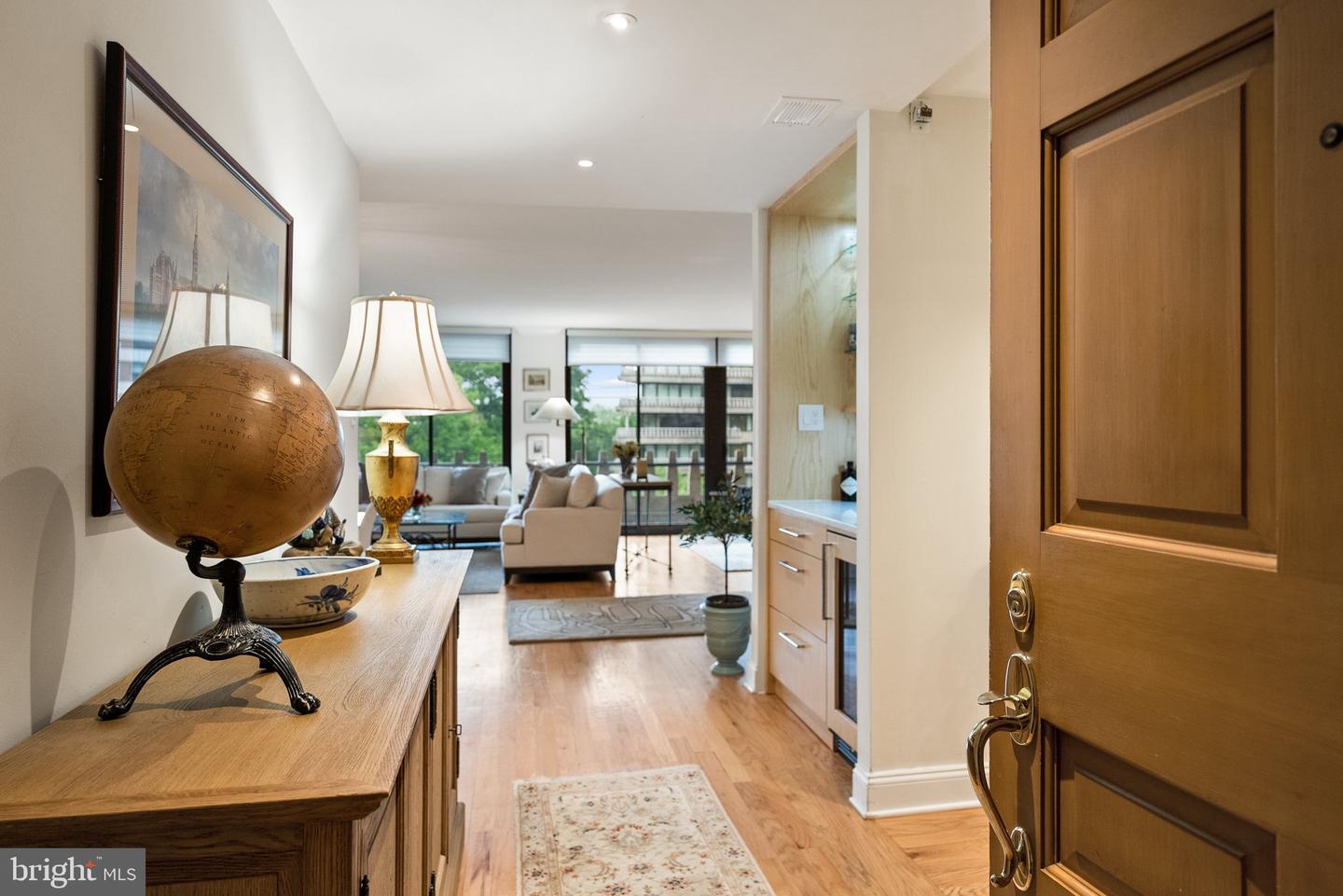 700 NEW HAMPSHIRE AVE NW #507, WASHINGTON, District Of Columbia 20037, 1 Bedroom Bedrooms, ,2 BathroomsBathrooms,Residential,For sale,700 NEW HAMPSHIRE AVE NW #507,DCDC2199472 MLS # DCDC2199472