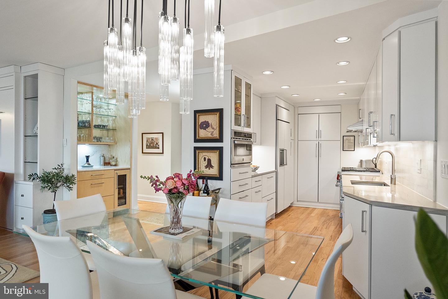 700 NEW HAMPSHIRE AVE NW #507, WASHINGTON, District Of Columbia 20037, 1 Bedroom Bedrooms, ,2 BathroomsBathrooms,Residential,For sale,700 NEW HAMPSHIRE AVE NW #507,DCDC2199472 MLS # DCDC2199472