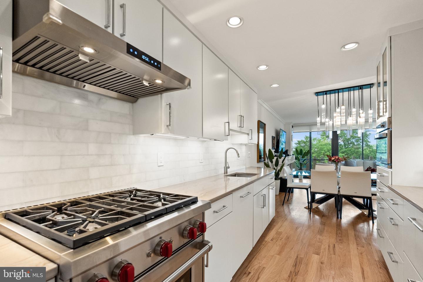 700 NEW HAMPSHIRE AVE NW #507, WASHINGTON, District Of Columbia 20037, 1 Bedroom Bedrooms, ,2 BathroomsBathrooms,Residential,For sale,700 NEW HAMPSHIRE AVE NW #507,DCDC2199472 MLS # DCDC2199472