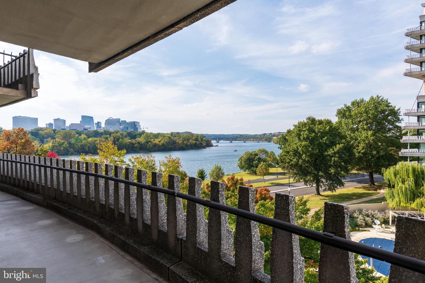 700 NEW HAMPSHIRE AVE NW #507, WASHINGTON, District Of Columbia 20037, 1 Bedroom Bedrooms, ,2 BathroomsBathrooms,Residential,For sale,700 NEW HAMPSHIRE AVE NW #507,DCDC2199472 MLS # DCDC2199472