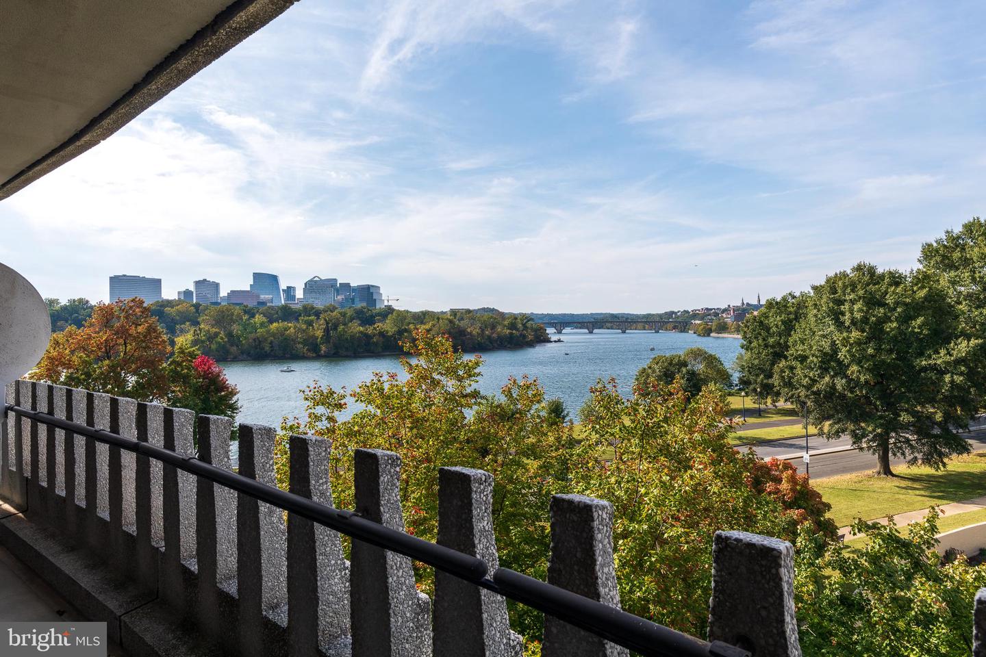 700 NEW HAMPSHIRE AVE NW #507, WASHINGTON, District Of Columbia 20037, 1 Bedroom Bedrooms, ,2 BathroomsBathrooms,Residential,For sale,700 NEW HAMPSHIRE AVE NW #507,DCDC2199472 MLS # DCDC2199472