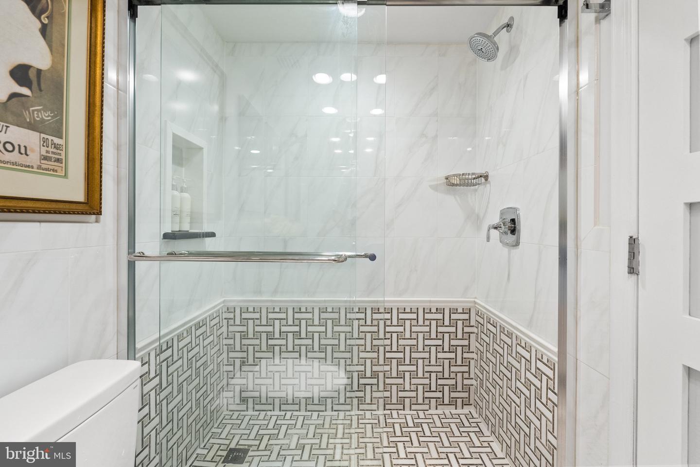 700 NEW HAMPSHIRE AVE NW #507, WASHINGTON, District Of Columbia 20037, 1 Bedroom Bedrooms, ,2 BathroomsBathrooms,Residential,For sale,700 NEW HAMPSHIRE AVE NW #507,DCDC2199472 MLS # DCDC2199472